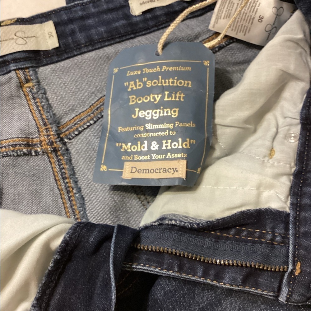 Jessica Simpson Adored High Rise Flare Jeans Size 30X30 - Picture 6 of 11
